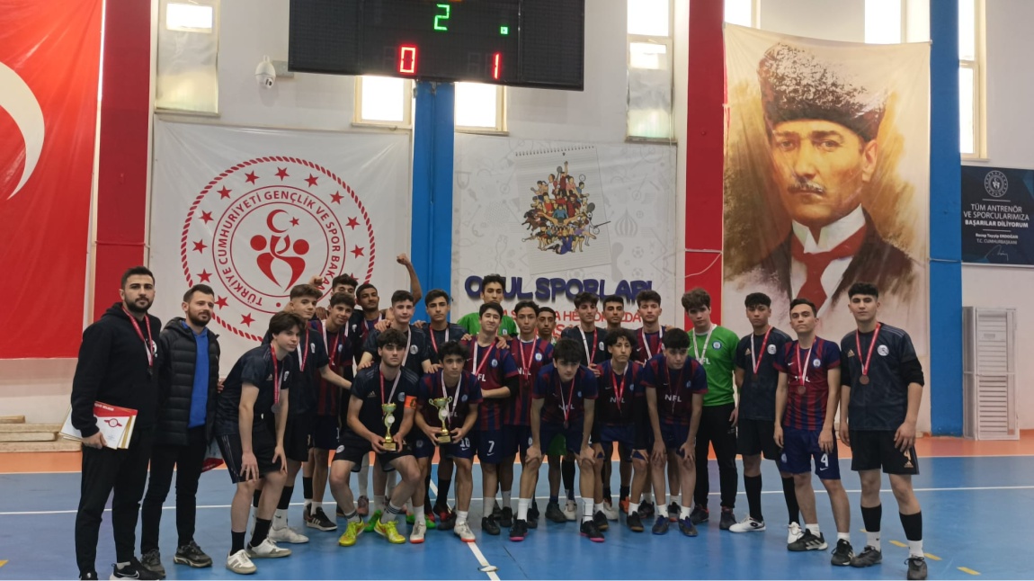 Futsal Turnuvasında Nizip İlçe Birincisi ve Gaziantep İl Dördüncüsü